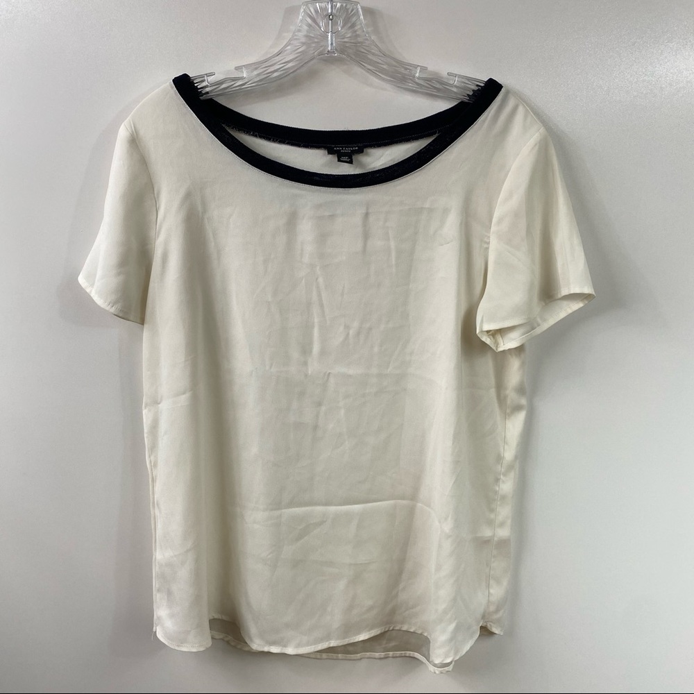 Ann Taylor White and Black Blouse Size Medium Petite